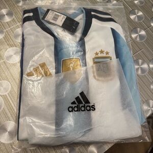 New Adidas 2026 world cup Argentina Jersey
Size M